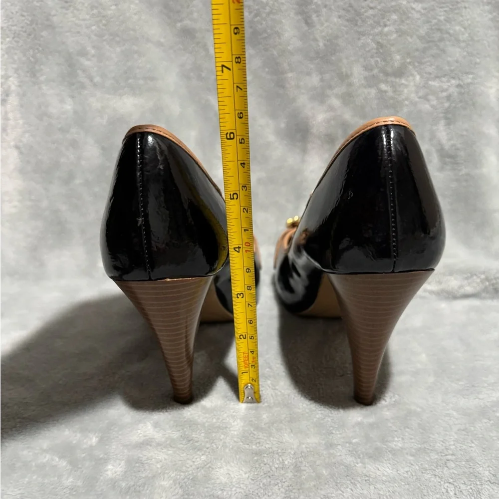 Black and Tan Peep Toe Heels - Picture 4 of 8